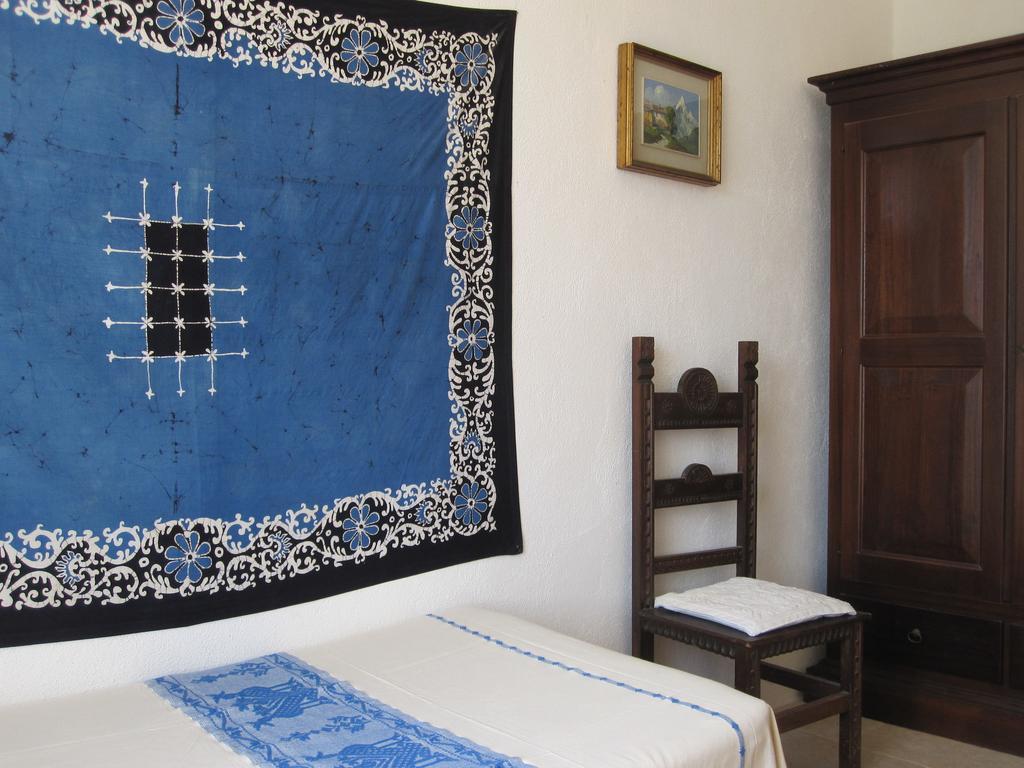 סאסארי Campi Elisi B&B חדר תמונה